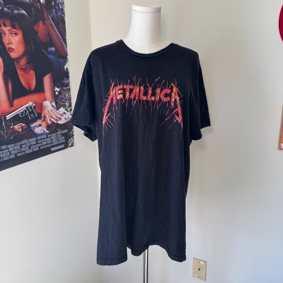 Urban Outfitters Black and Red Metallica Double-Sided Band Graphic T Shirt - Picture 1 of 10